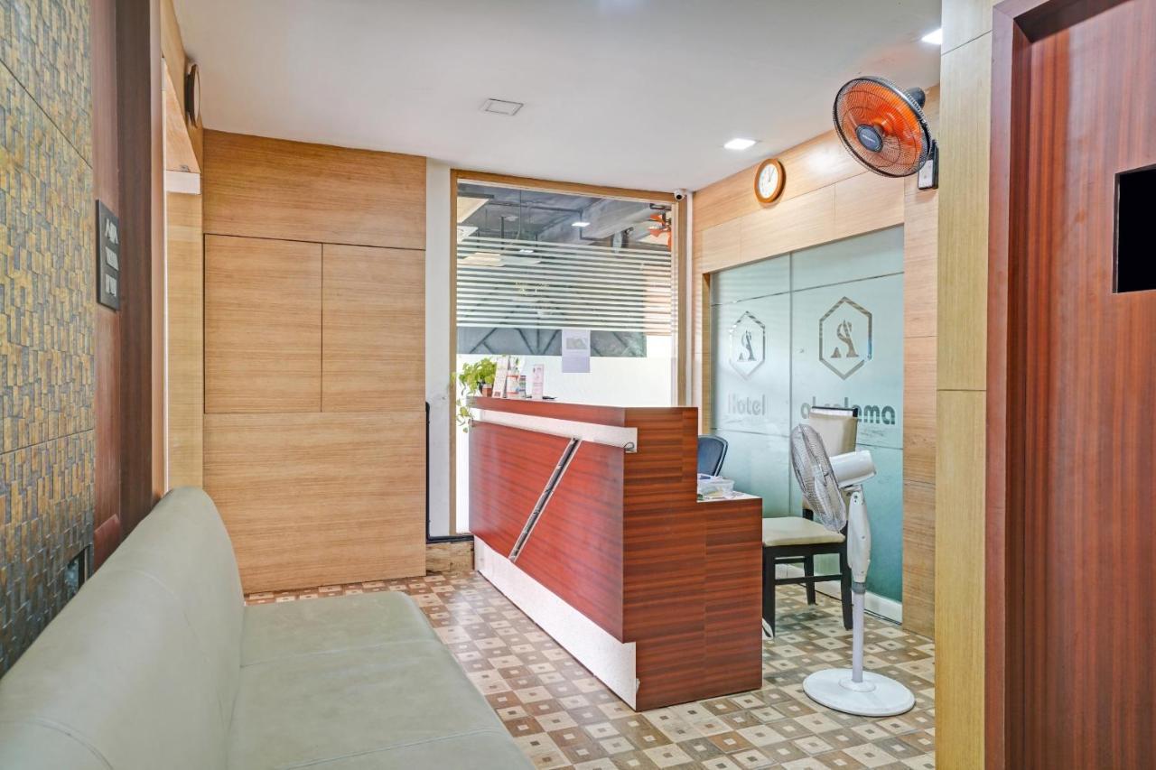 Capital O 87015 Hotel Al Salama Kochi Buitenkant foto