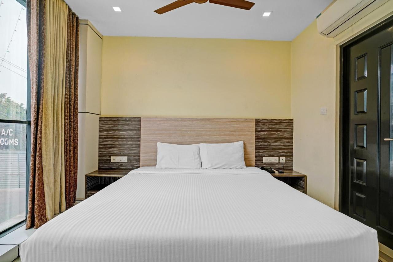 Capital O 87015 Hotel Al Salama Kochi Buitenkant foto